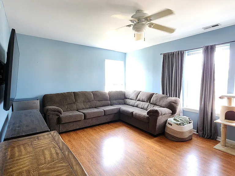 301 Wedgewood Cir #301 — Photo 25