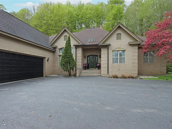 6284 Quintard Rd, Jamesville, NY 13078