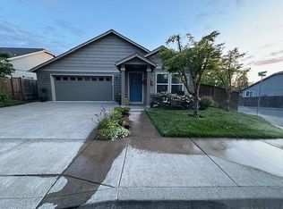 4903 Glacier Dr, Springfield, OR 97478