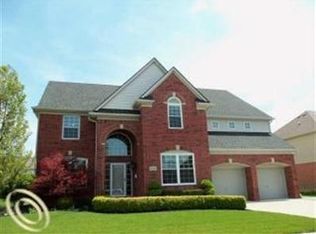 48066 Belmont Ct, Macomb, MI 48044