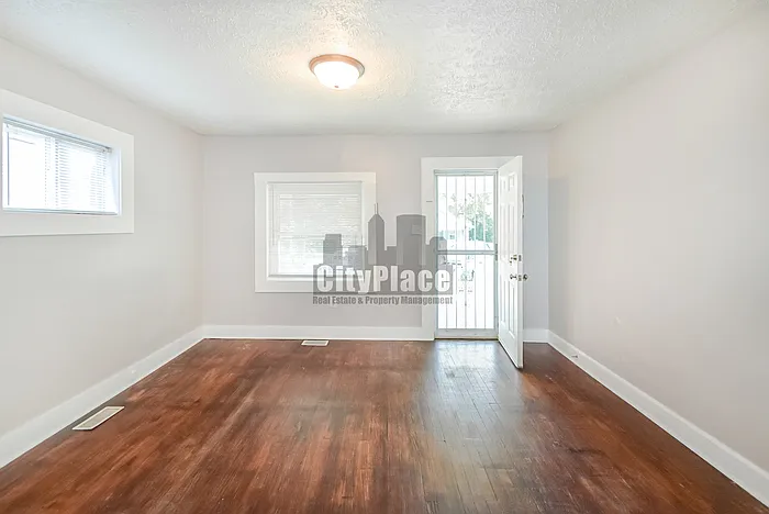 5408 E Burgess Ave — Photo 5