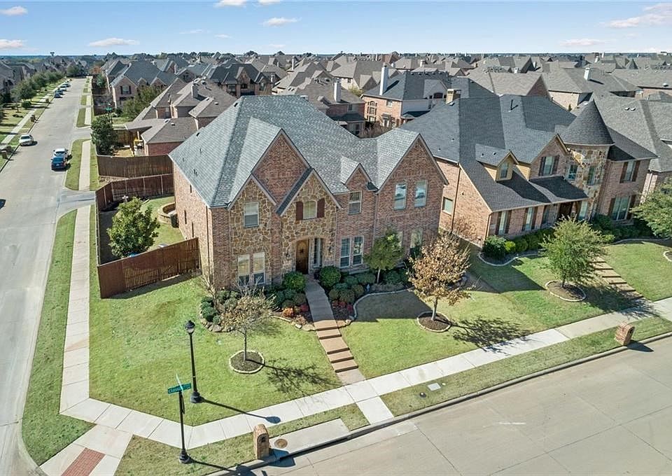 1st image of 11141 Classic Ln