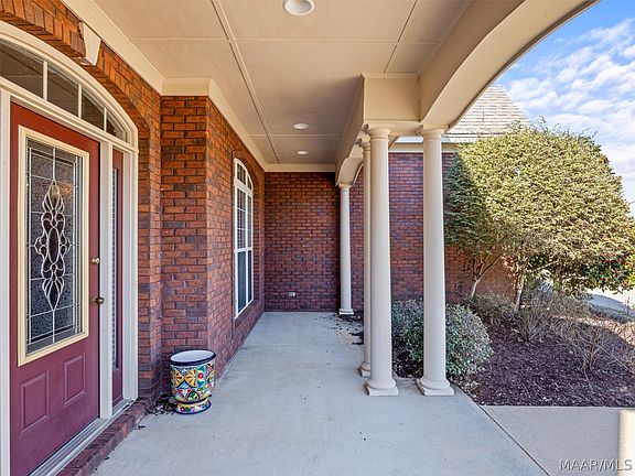 2nd image of 8490 Rockbridge Cir