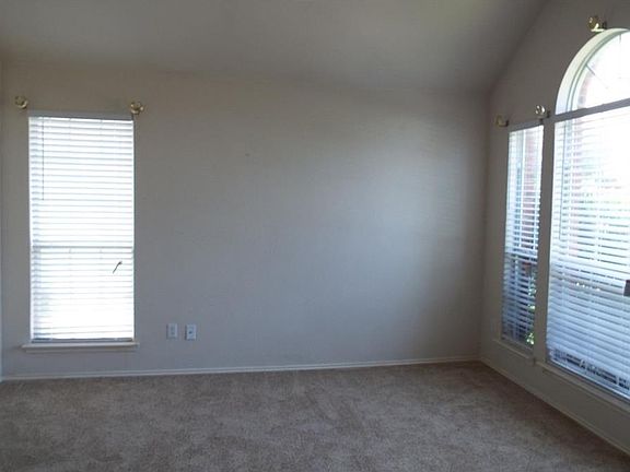 4th image of 4408 Pearl Ct