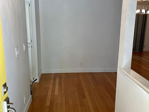 3rd image of 3133 Clermont Way
