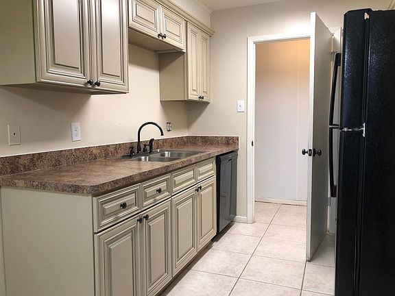 5th image of 615 San Benito Ct