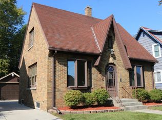 2216 Kohls Ct, Sheboygan, WI 53083