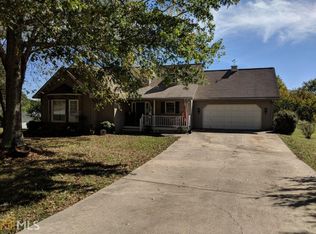 4602 Pond House Rd, Flowery Branch, GA 30542