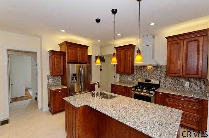 5th image of 75 WESTERLO Street