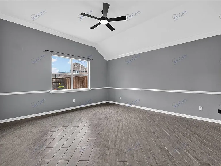 608 Walnut Hollow Dr — Photo 12