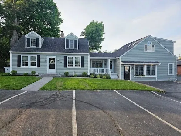 35 Bowker Ter, Somerset, MA 02726