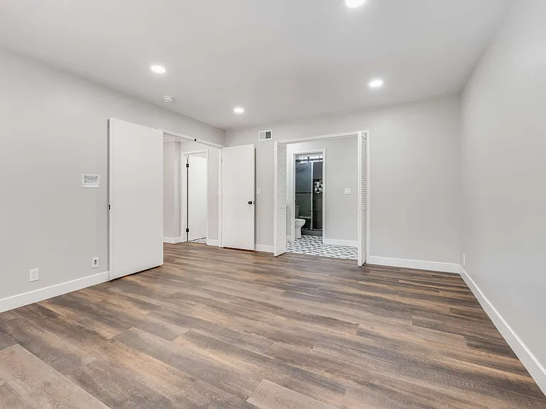 3147 Shriver Dr — Photo 18
