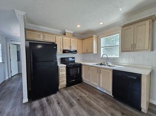 2740 E Robin Dr, Saginaw, MI 48601