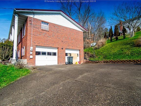 3rd image of 312 Crestview Dr