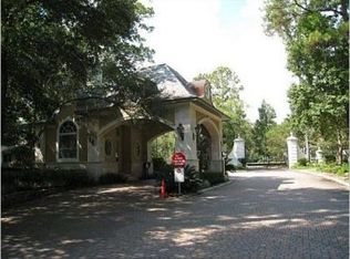 10 Kings Lake Estates Blvd, Kingwood, TX 77346