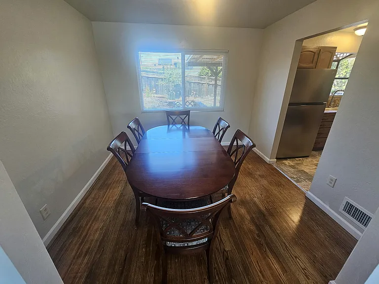 3152 Huntington Ct — Photo 10