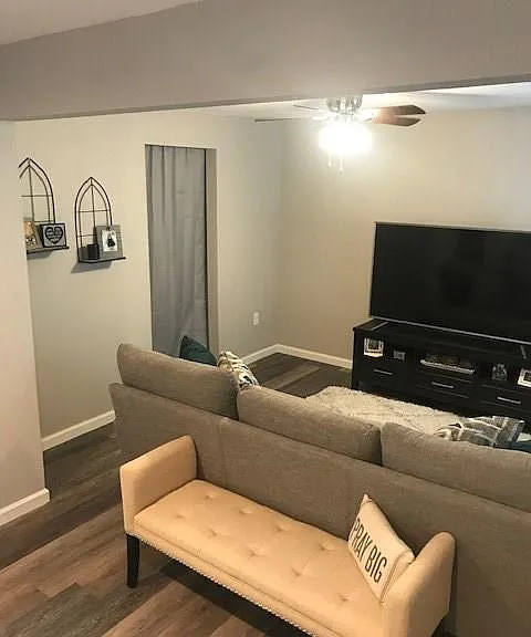 7434 W Lambuth Ln — Photo 13