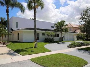 2300 NE 48th Ct, Pompano Beach, FL 33064