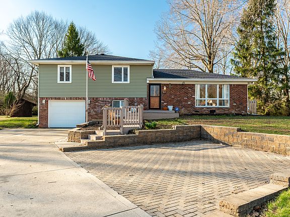 3rd image of 3518 Woodale Rd