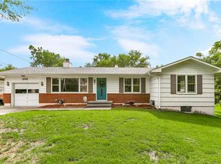 301 Adkins Rd, Liberty, MO 64068