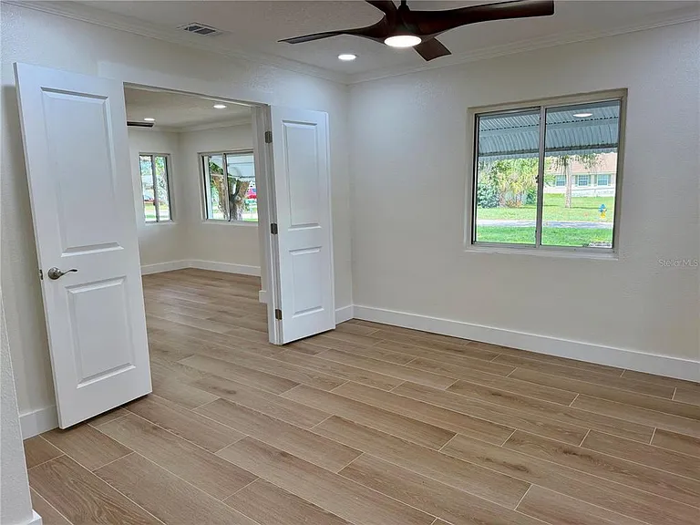 301 S Seminole Ave — Photo 31
