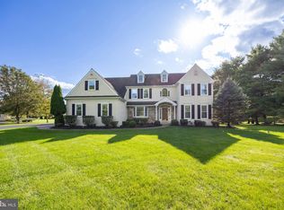 987 Regimental Dr, West Chester, PA 19382