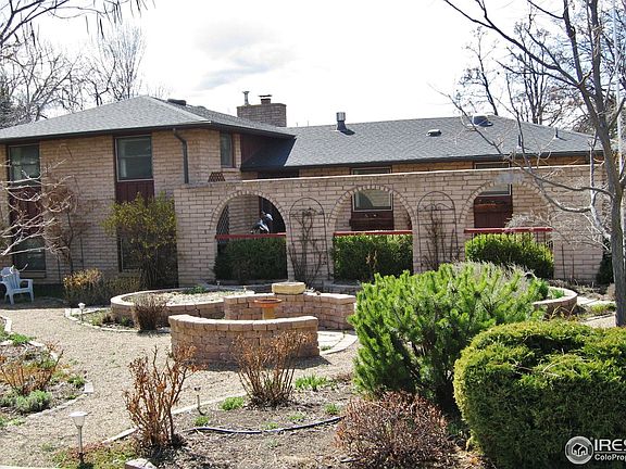 2nd image of 323 Cottonwood Ct