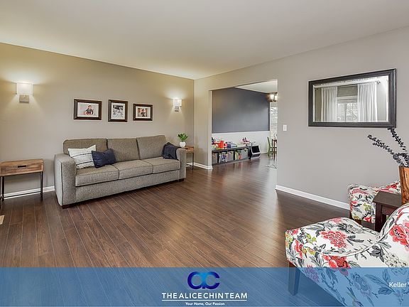 3rd image of 24105 W Primrose Cir