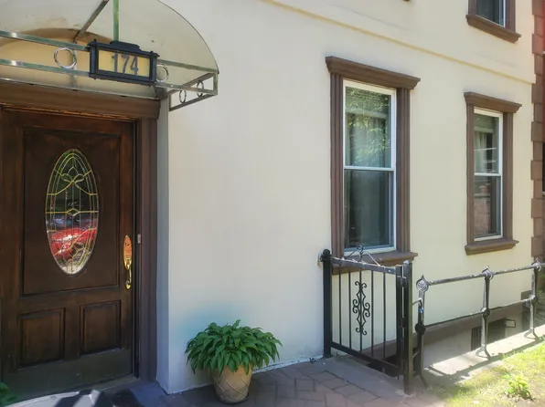 174 12th Street image 3 of 8