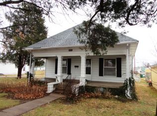 525 E Cleveland Ave, Monett, MO 65708