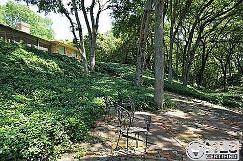 5th image of 907 Creekdale Dr