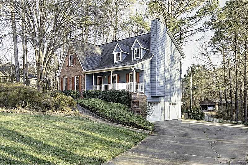 1st image of 108 Saddlehorn Ct
