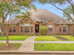 6302 Hidden Springs Ln, Garland, TX 75044