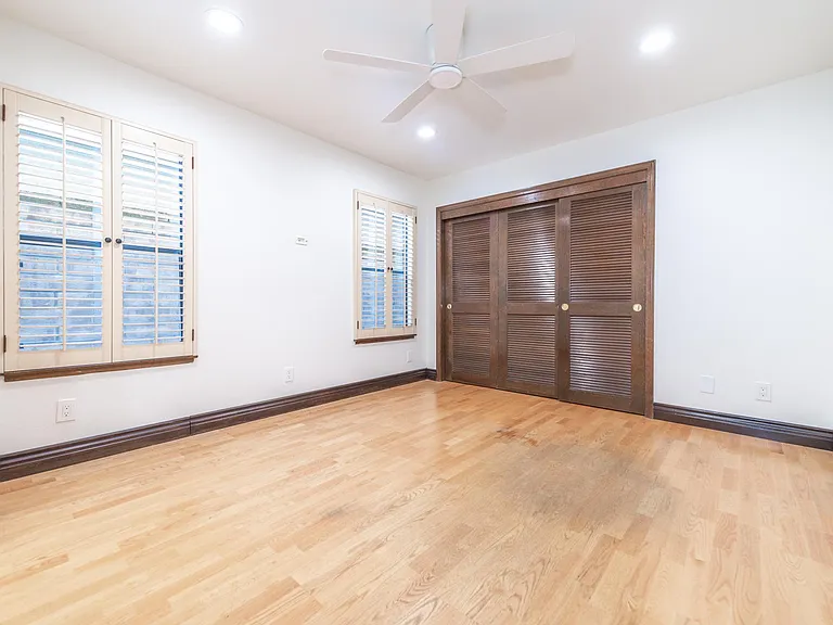 24692 Kings Rd — Photo 20