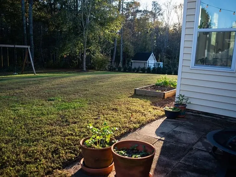 2070 Emerald Dr — Photo 36