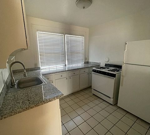 5th image of 1725.5 P St #6