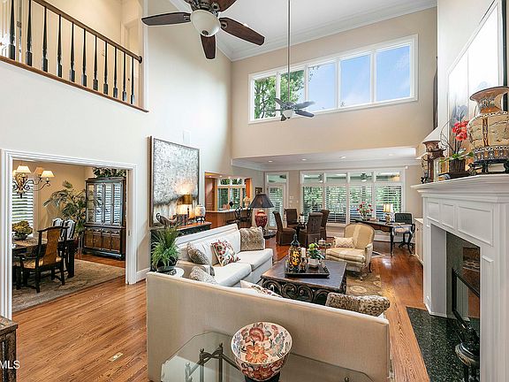 4th image of 1044 Water Place Way