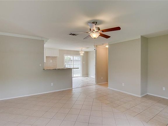 3rd image of 1609 Windy Park Ct