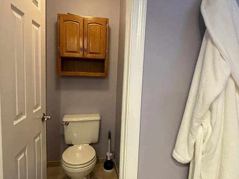 8950 Rochester Dr — Photo 19