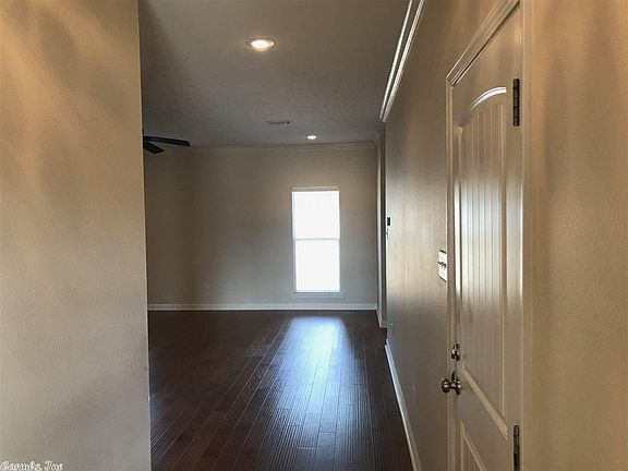 3rd image of 5240 Piedmont Dr