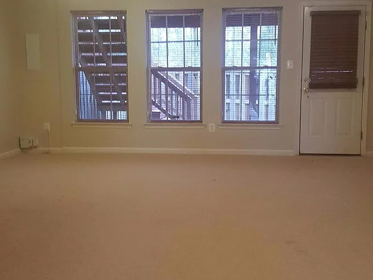 7107 Finch Ln — Photo 9