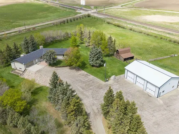 221083 SE Range Road 270, Wheatland County, AB T1P 2G5