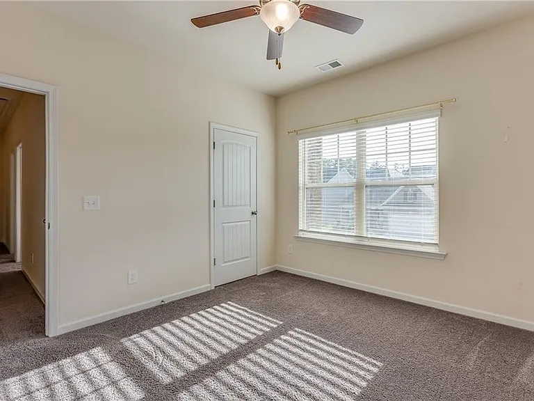 5317 Burrus Ln — Photo 29
