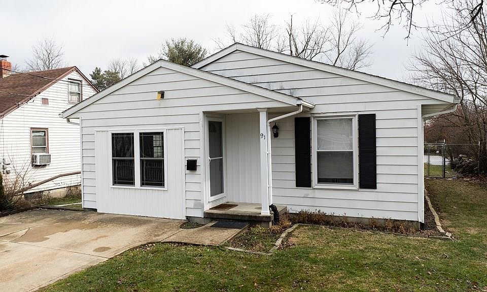 1st image of 91 Brookwood Way S