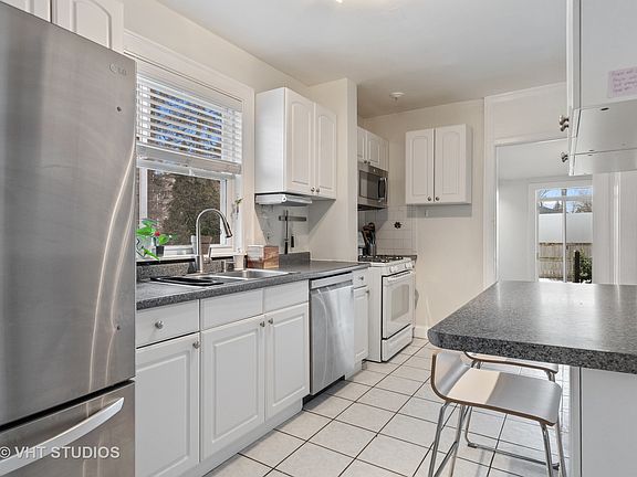 5th image of 1712 Greenwood St