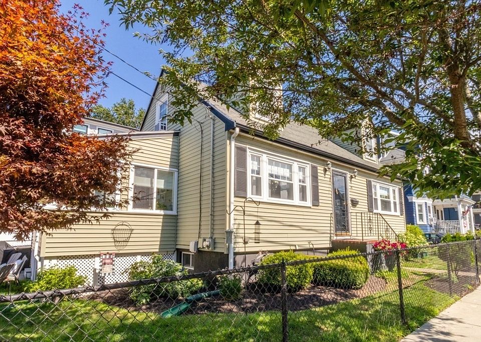 1st image of 35 Rosaria St