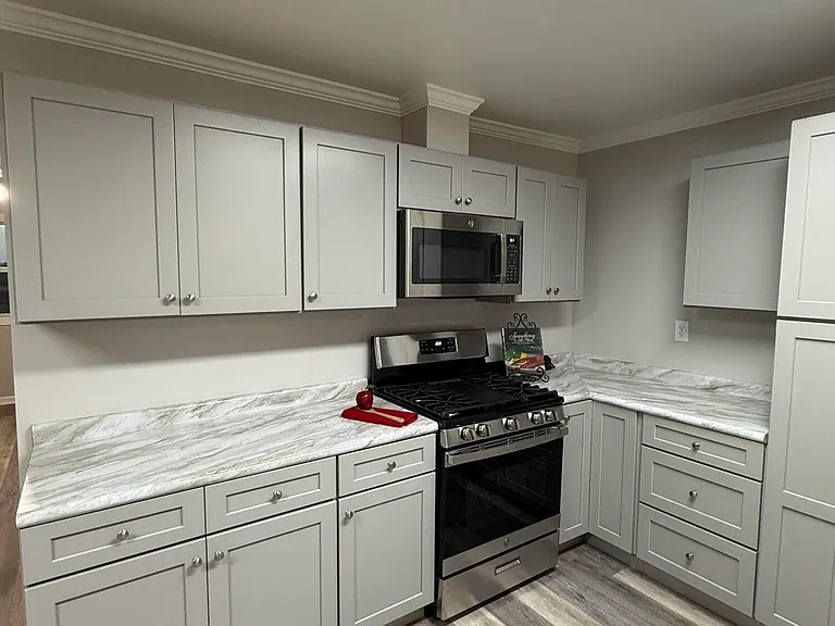 3618 E Admiral Doyle Dr — Photo 8