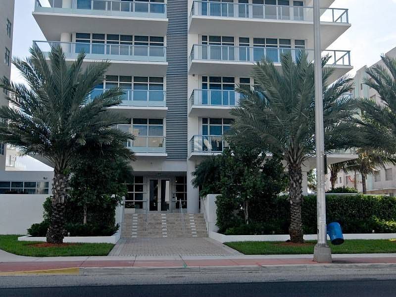 1st image of 3737 Collins Ave #1402