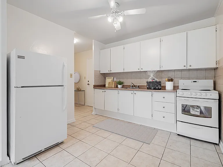 25 Seeley Dr #18 — Photo 8