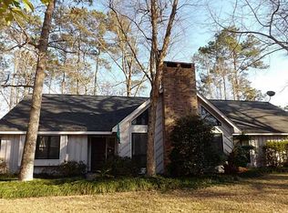 220 Beau Rivage Dr, Mandeville, LA 70471